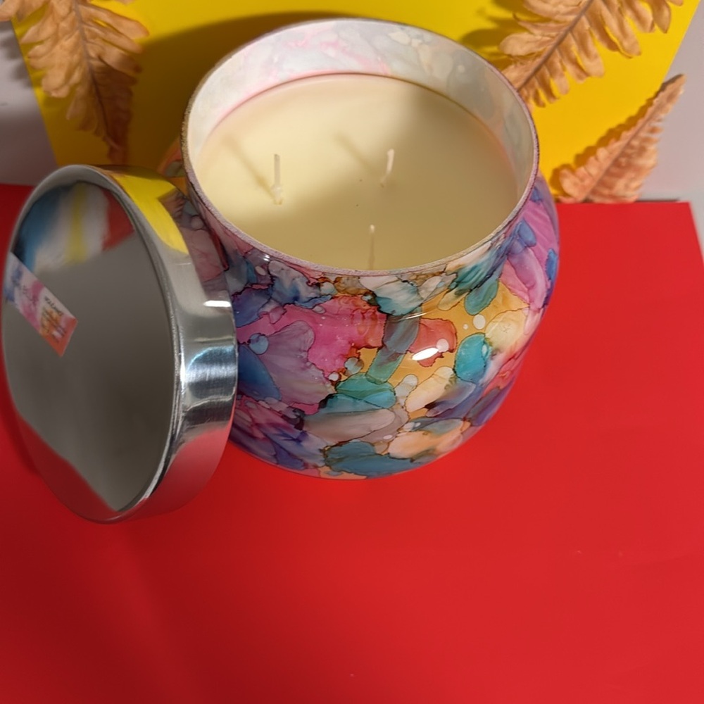 Capri Blue Volcano Candle -Tropical Fruits & Sugared Citrus Candle (48 Oz) - Picture 4 of 9